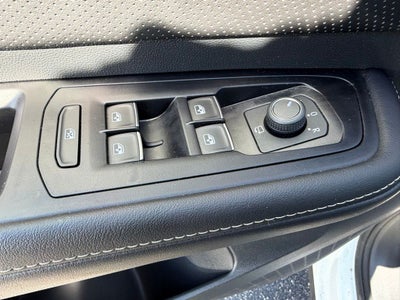 2025 Volkswagen Atlas Cross Sport 2.0T SEL Premium R-Line 4MOTION