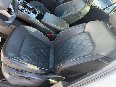 2025 Volkswagen Atlas Cross Sport 2.0T SEL Premium R-Line 4MOTION