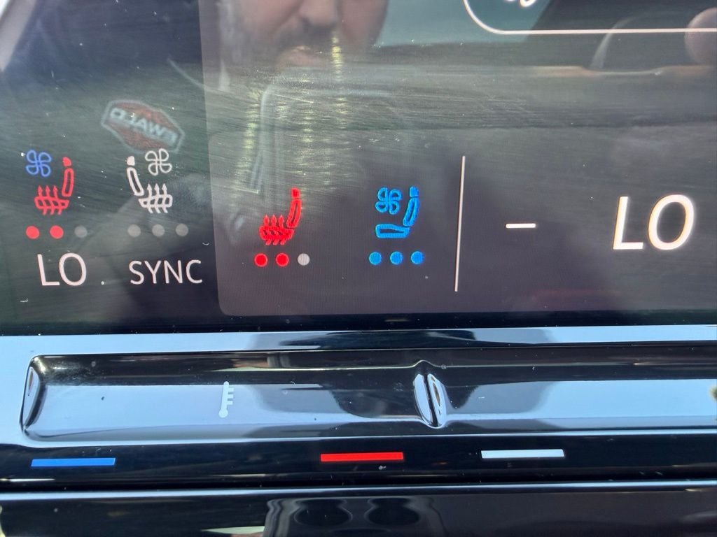 2025 Volkswagen Atlas Cross Sport 2.0T SEL Premium R-Line 4MOTION