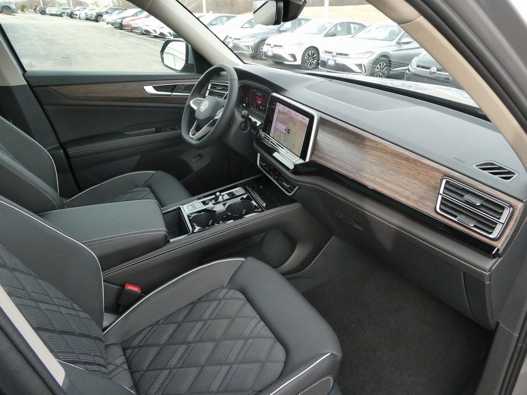 2026 Volkswagen Atlas 2.0T SEL Premium R-Line