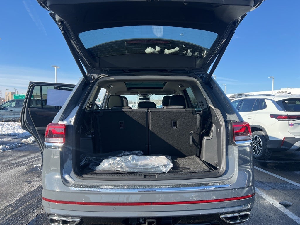 2026 Volkswagen Atlas 2.0T SEL Premium R-Line