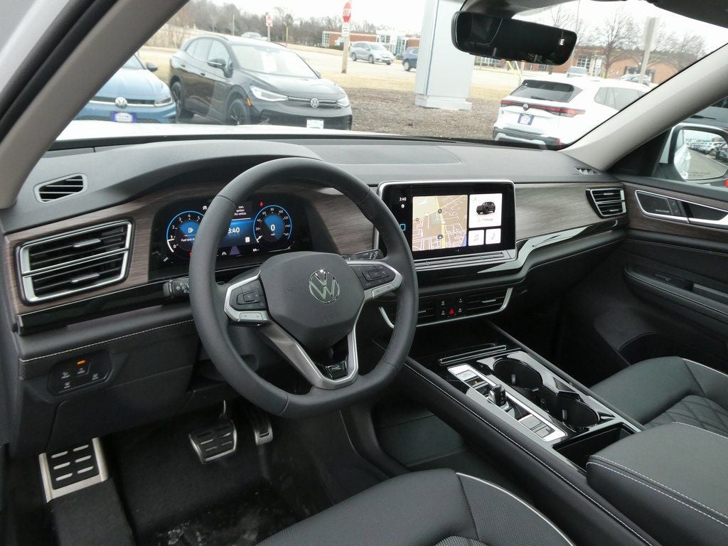 2026 Volkswagen Atlas 2.0T SEL Premium R-Line