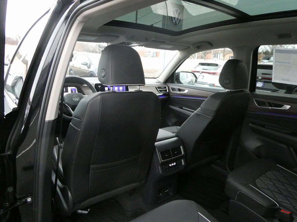 2026 Volkswagen Atlas 2.0T SEL Premium R-Line