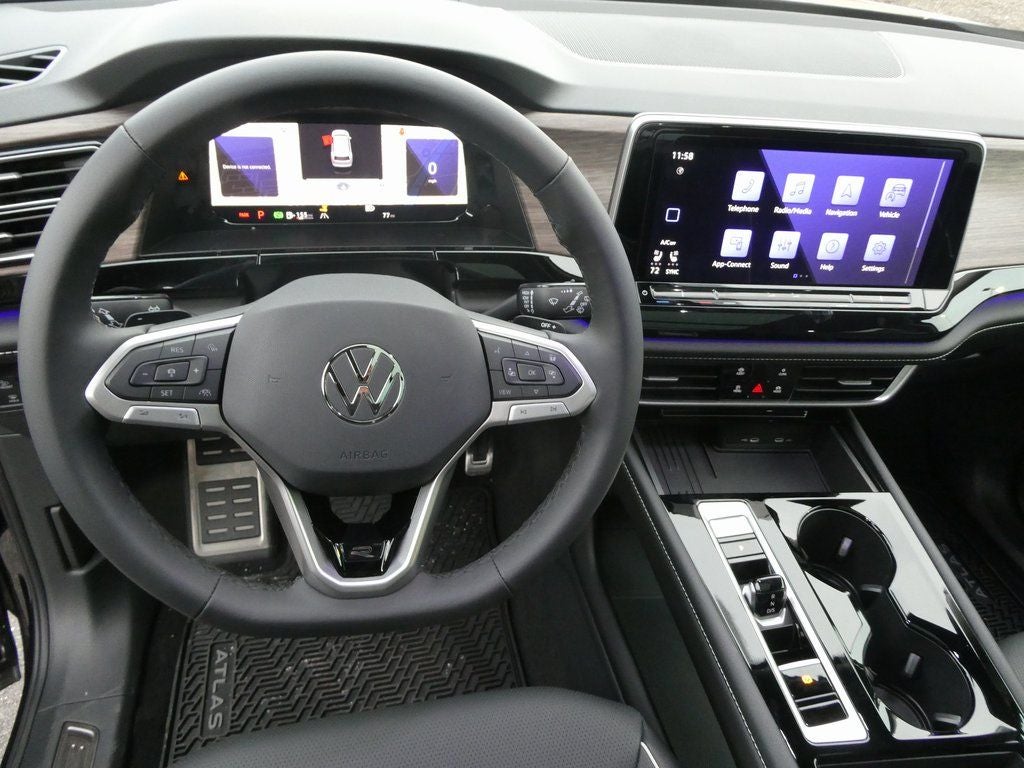 2026 Volkswagen Atlas 2.0T SEL Premium R-Line
