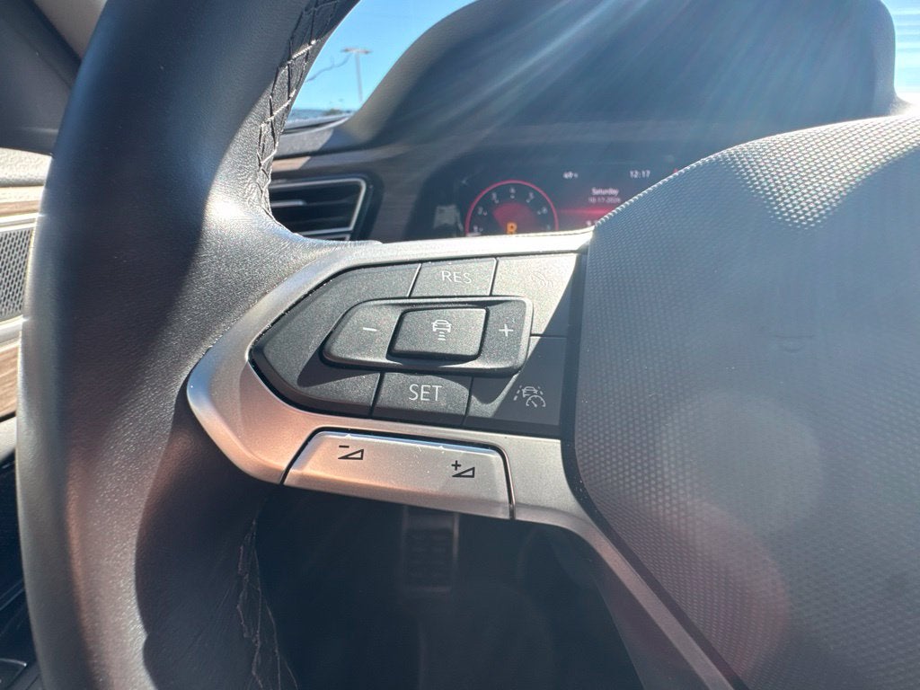 2024 Volkswagen Atlas 2.0T SEL Premium R-Line