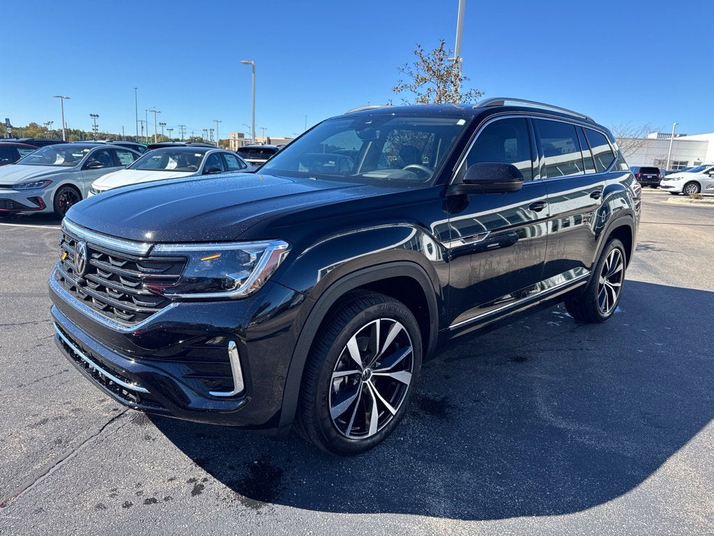 2024 Volkswagen Atlas 2.0T SEL Premium R-Line