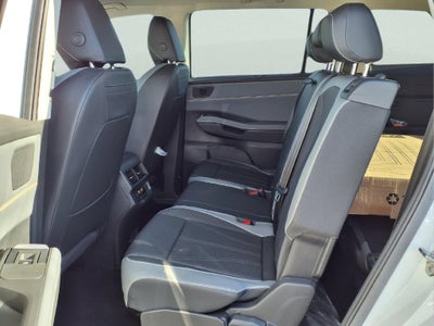 2027 Volkswagen Atlas SE w/Technology
