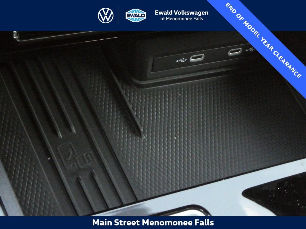 2025 Volkswagen Atlas Cross Sport 2.0T SE w/Technology