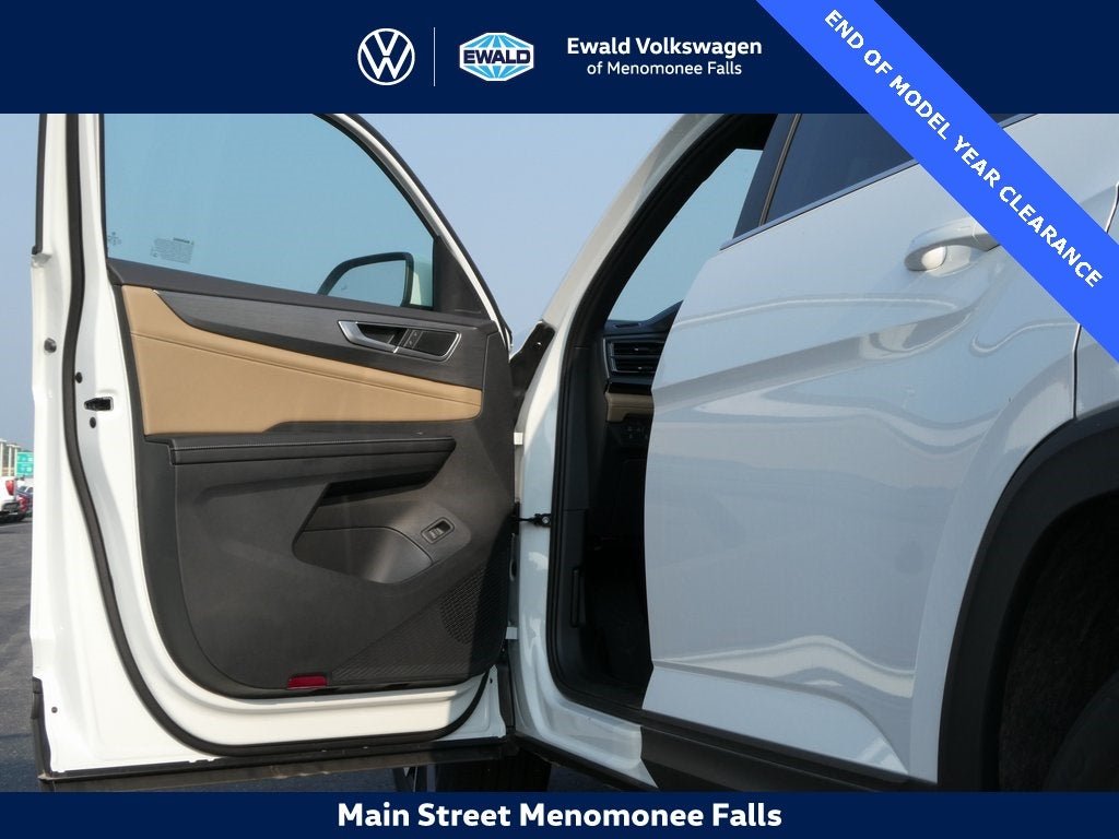 2025 Volkswagen Atlas Cross Sport 2.0T SE w/Technology