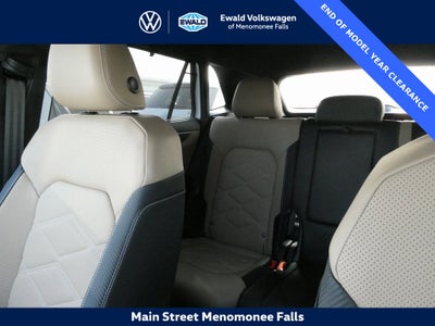 2025 Volkswagen Atlas Cross Sport 2.0T SE w/Technology