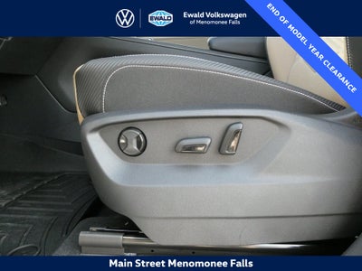 2025 Volkswagen Atlas Cross Sport 2.0T SE w/Technology