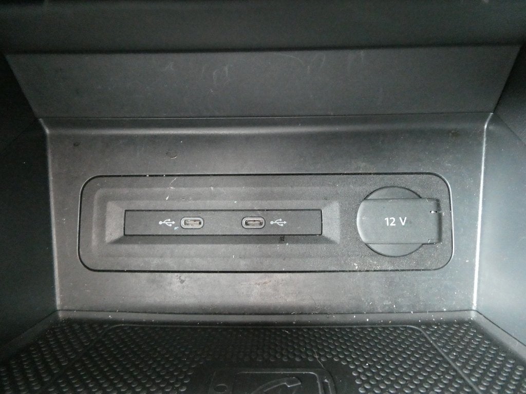 2022 Volkswagen Atlas 2.0T SE w/Technology