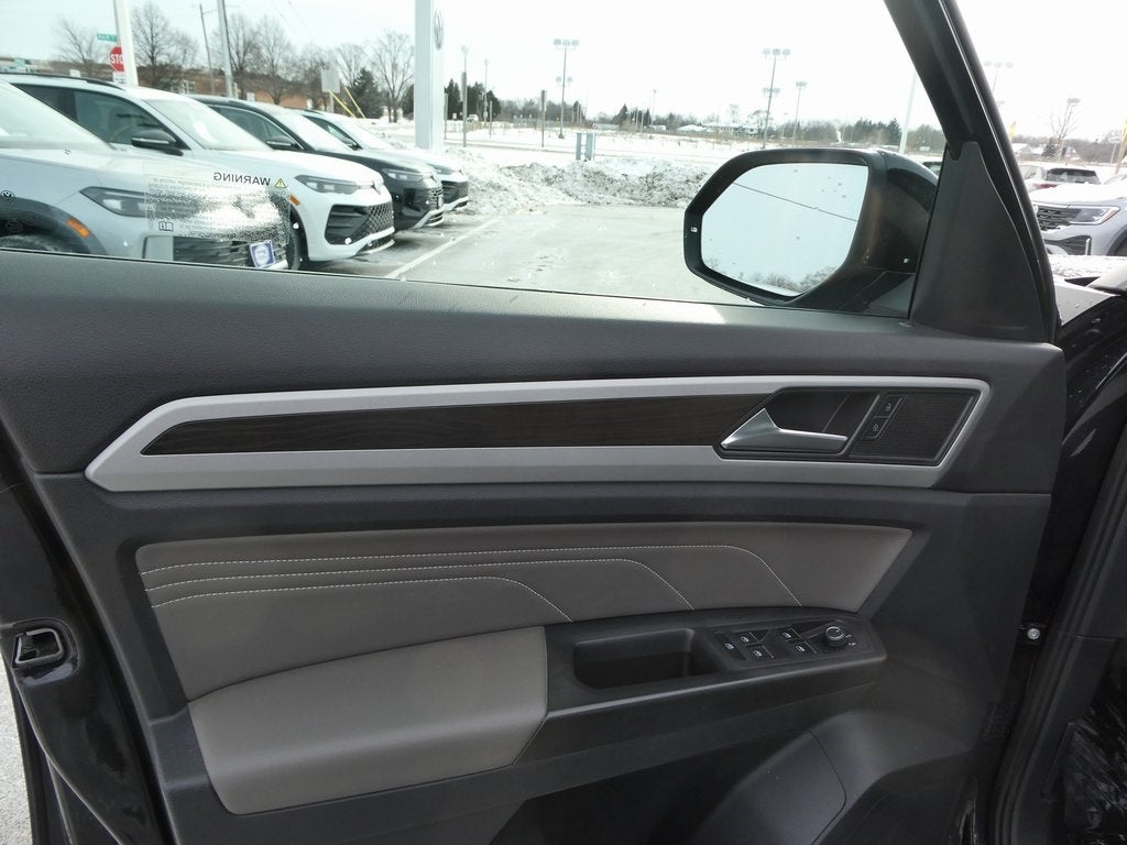 2022 Volkswagen Atlas 2.0T SE w/Technology