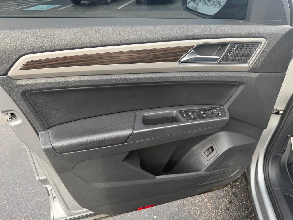 2021 Volkswagen Atlas 3.6L V6 SE w/Technology 4MOTION