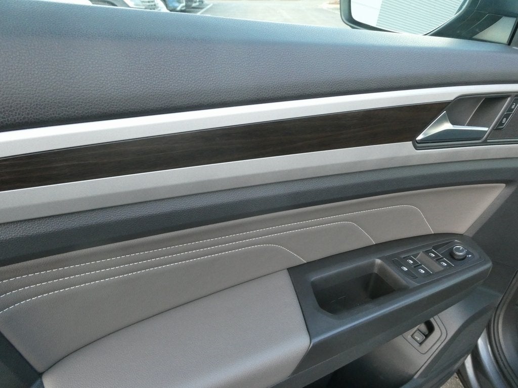 2022 Volkswagen Atlas 3.6L V6 SE w/Technology 4MOTION