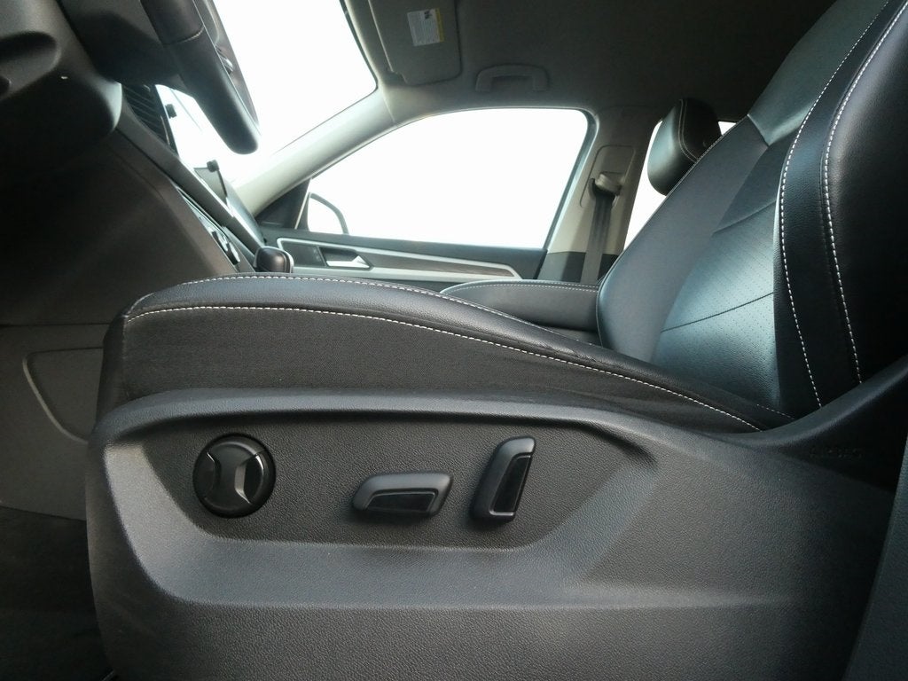 2022 Volkswagen Atlas 3.6L V6 SE w/Technology 4MOTION