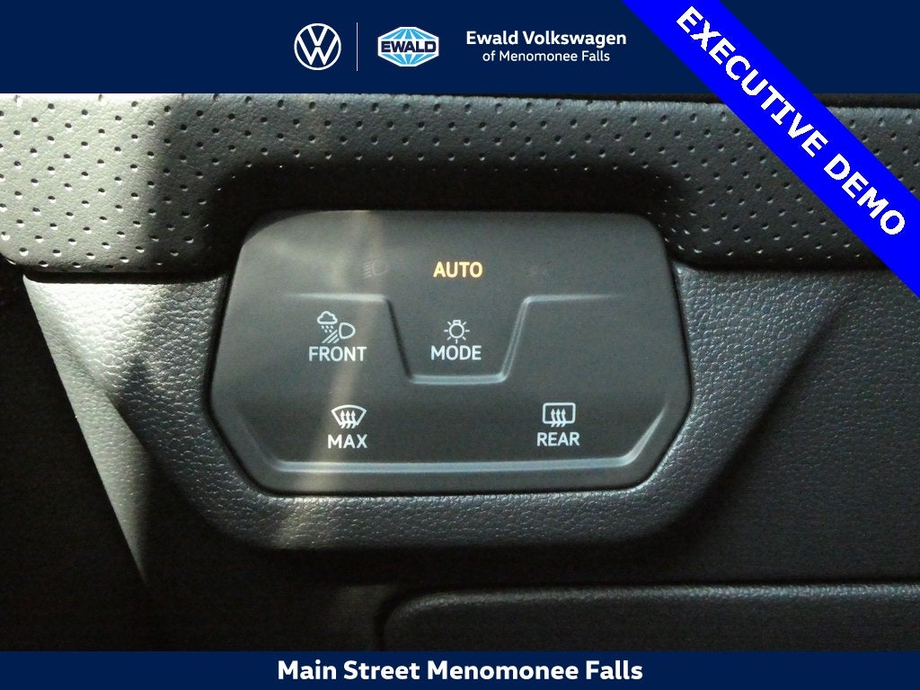 2025 Volkswagen Atlas 2.0T SE w/Technology 4MOTION