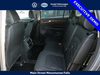 2025 Volkswagen Atlas 2.0T SE w/Technology 4MOTION