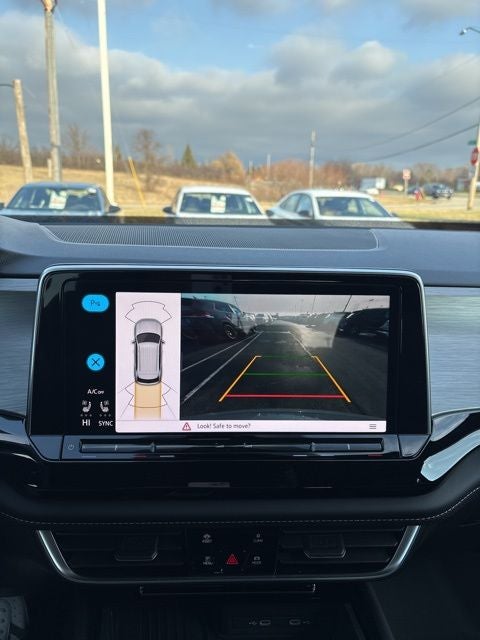 2026 Volkswagen Atlas Cross Sport 2.0T SE w/Technology