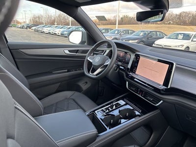 2026 Volkswagen Atlas Cross Sport 2.0T SE w/Technology