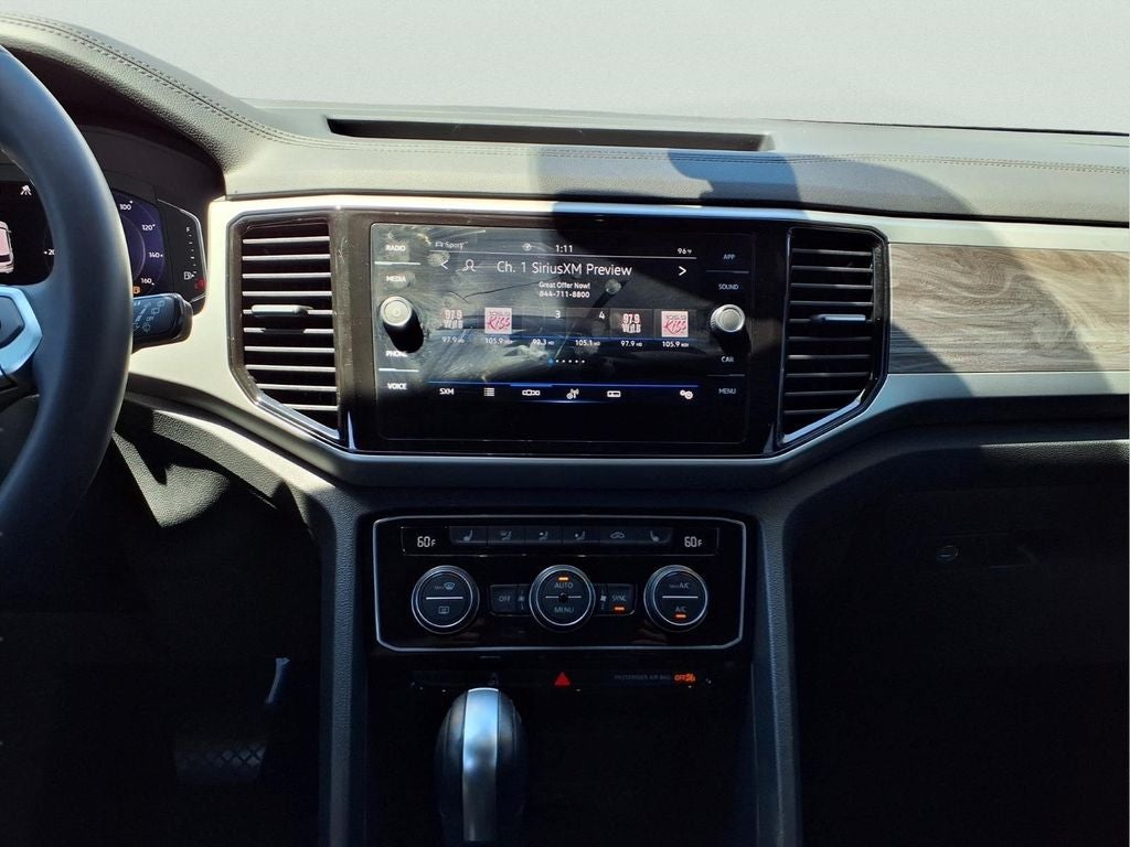 2023 Volkswagen Atlas Cross Sport 2.0T SE w/Technology