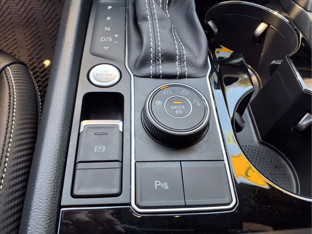 2023 Volkswagen Atlas Cross Sport 2.0T SE w/Technology