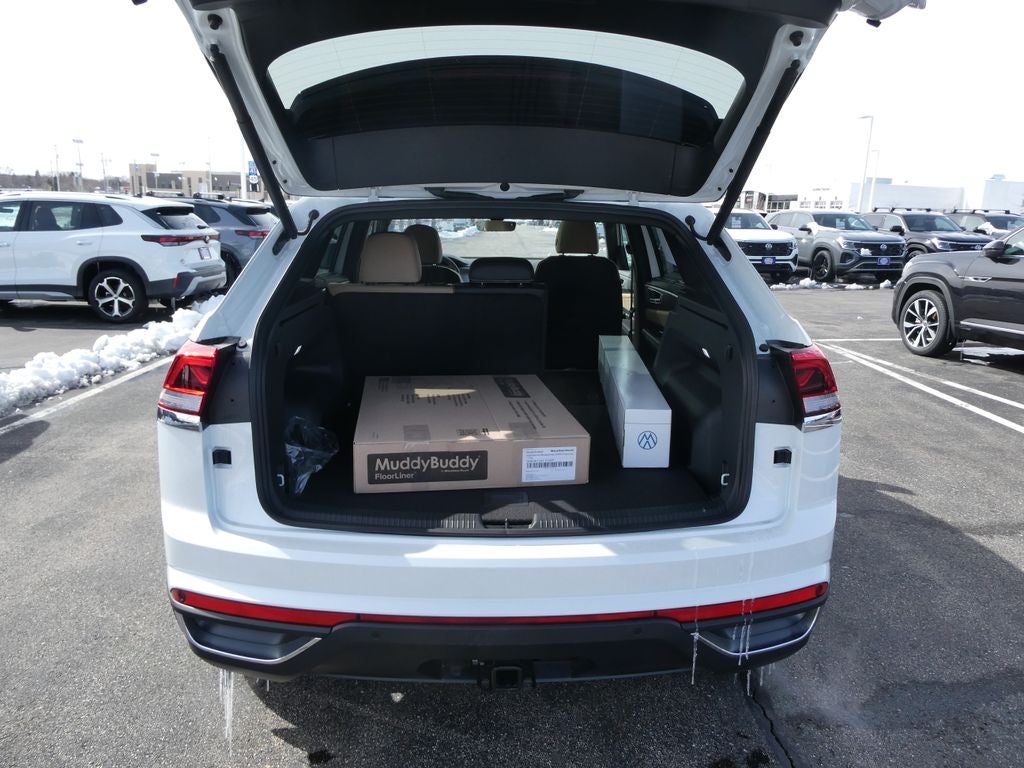 2026 Volkswagen Atlas Cross Sport 2.0T SE w/Technology