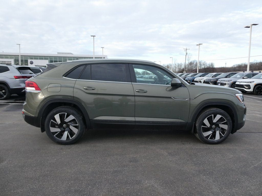 2026 Volkswagen Atlas Cross Sport 2.0T SE w/Technology