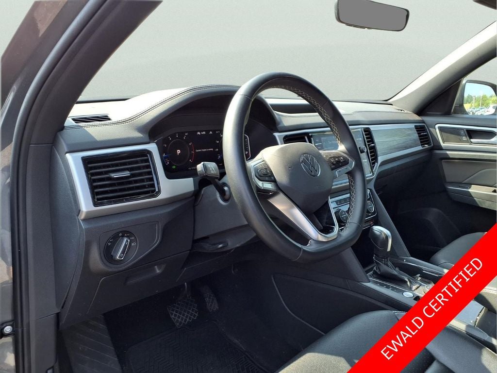 2023 Volkswagen Atlas Cross Sport 2.0T SE w/Technology