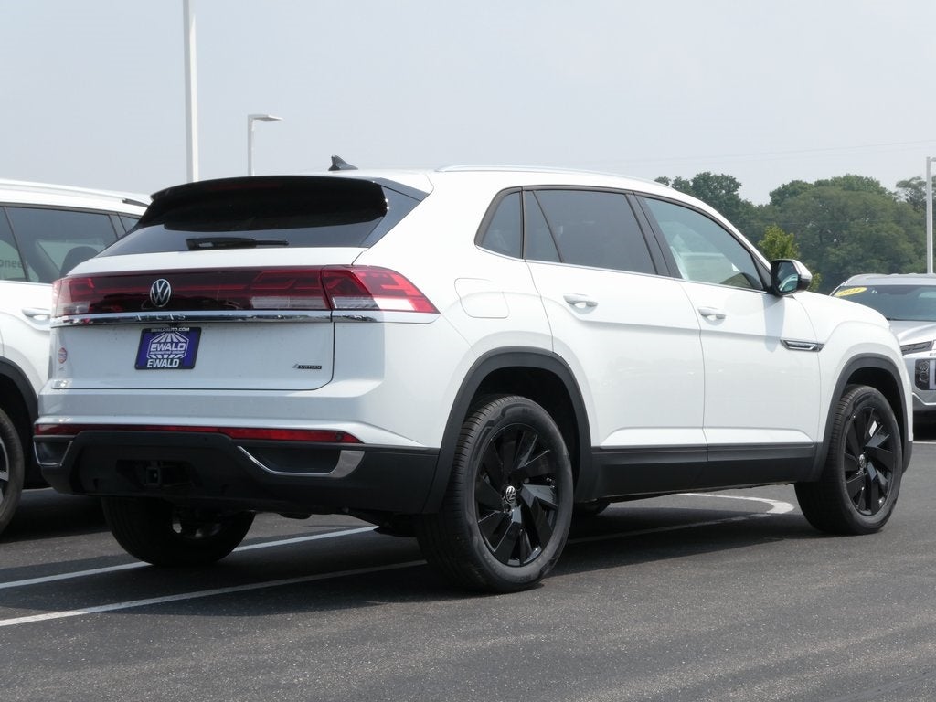 2025 Volkswagen Atlas Cross Sport 2.0T SE w/Technology