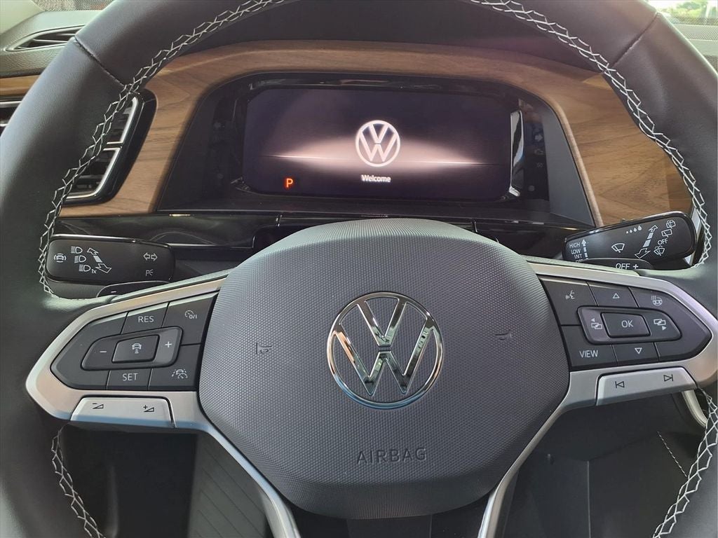 2026 Volkswagen Atlas SE w/Technology