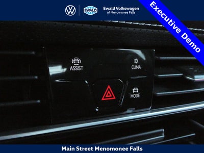 2025 Volkswagen Atlas Cross Sport 2.0T SE