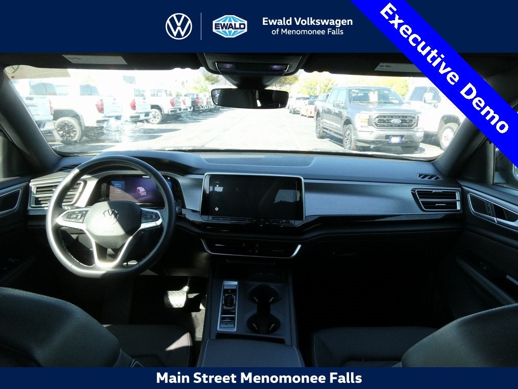 2025 Volkswagen Atlas Cross Sport 2.0T SE