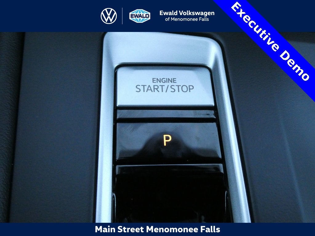 2025 Volkswagen Atlas Cross Sport 2.0T SE