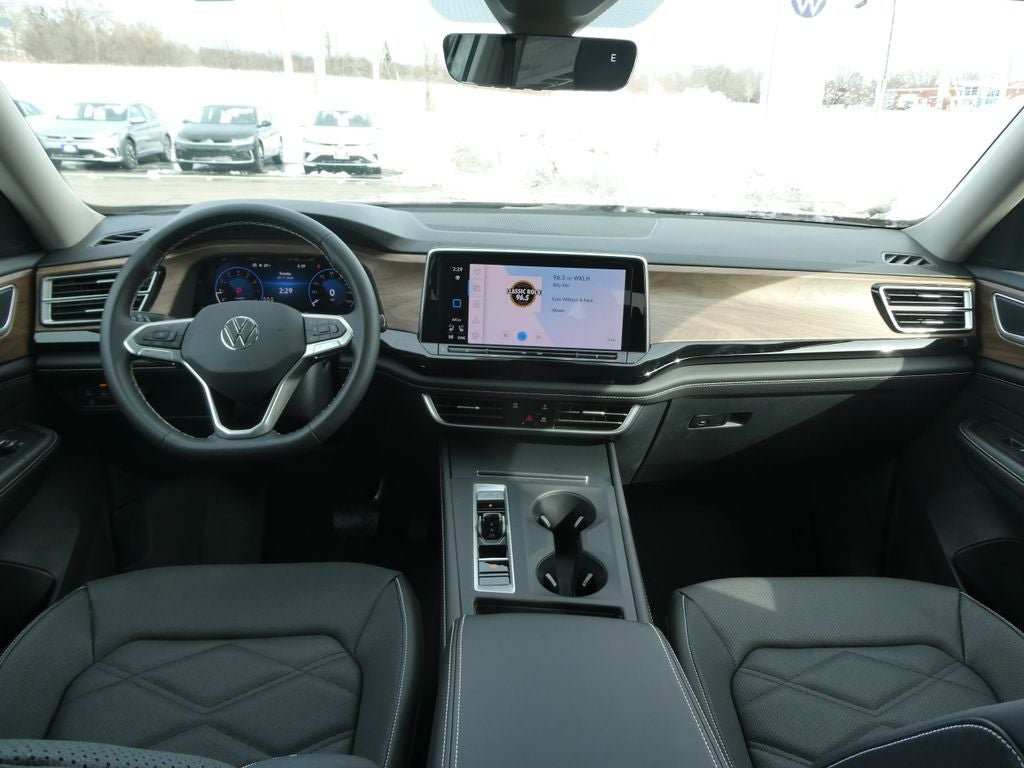 2026 Volkswagen Atlas 2.0T SE