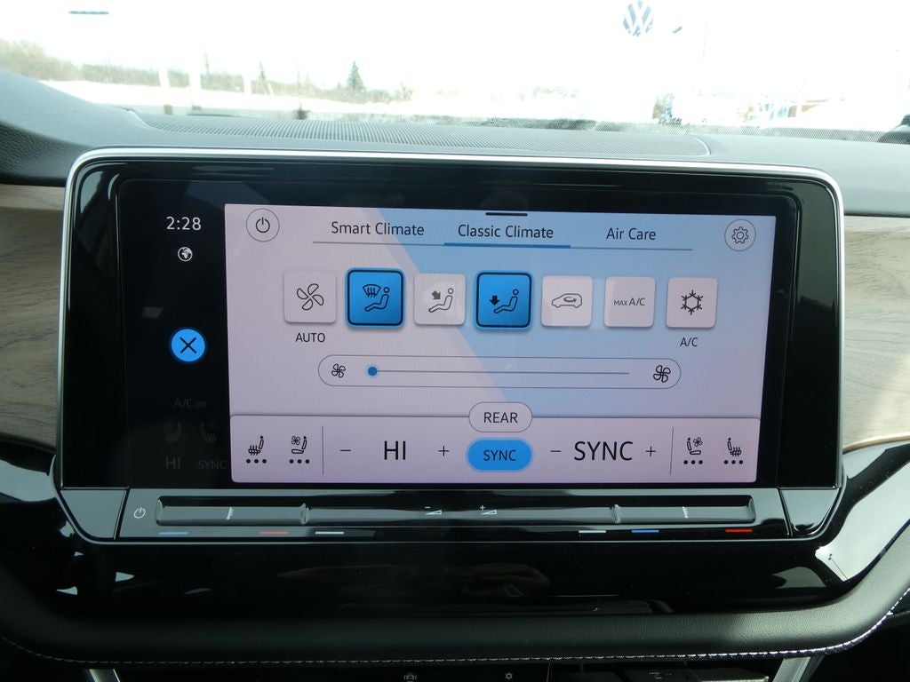 2026 Volkswagen Atlas 2.0T SE