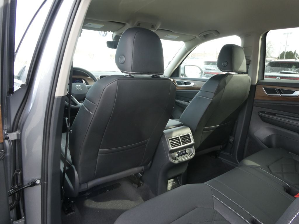 2026 Volkswagen Atlas 2.0T SE