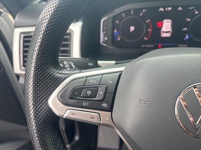 2022 Volkswagen Atlas Cross Sport 2.0T SEL R-Line