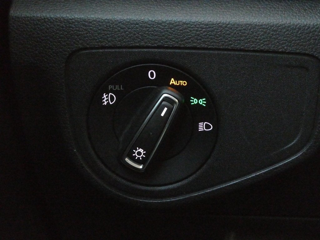 2019 Volkswagen Atlas 2.0T SE w/Technology w/Technology