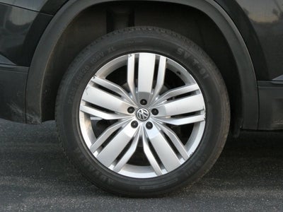 2019 Volkswagen Atlas 2.0T SE w/Technology w/Technology