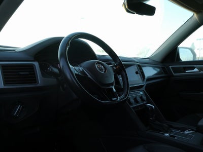 2019 Volkswagen Atlas 2.0T SE w/Technology w/Technology