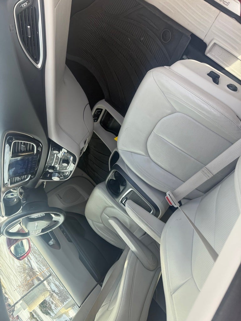 2017 Chrysler Pacifica Touring L Plus