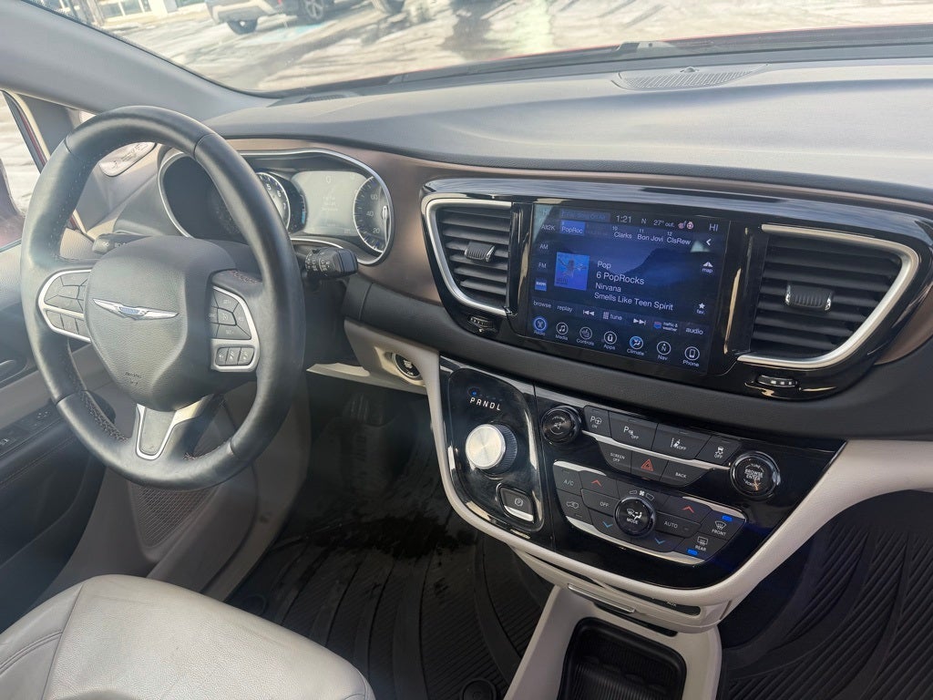 2017 Chrysler Pacifica Touring L Plus