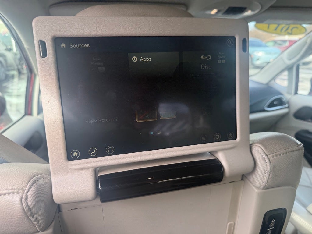 2017 Chrysler Pacifica Touring L Plus