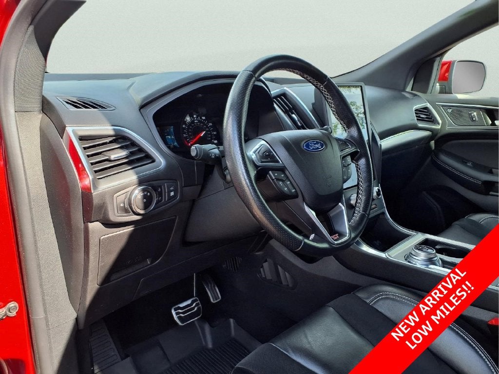 2023 Ford Edge ST