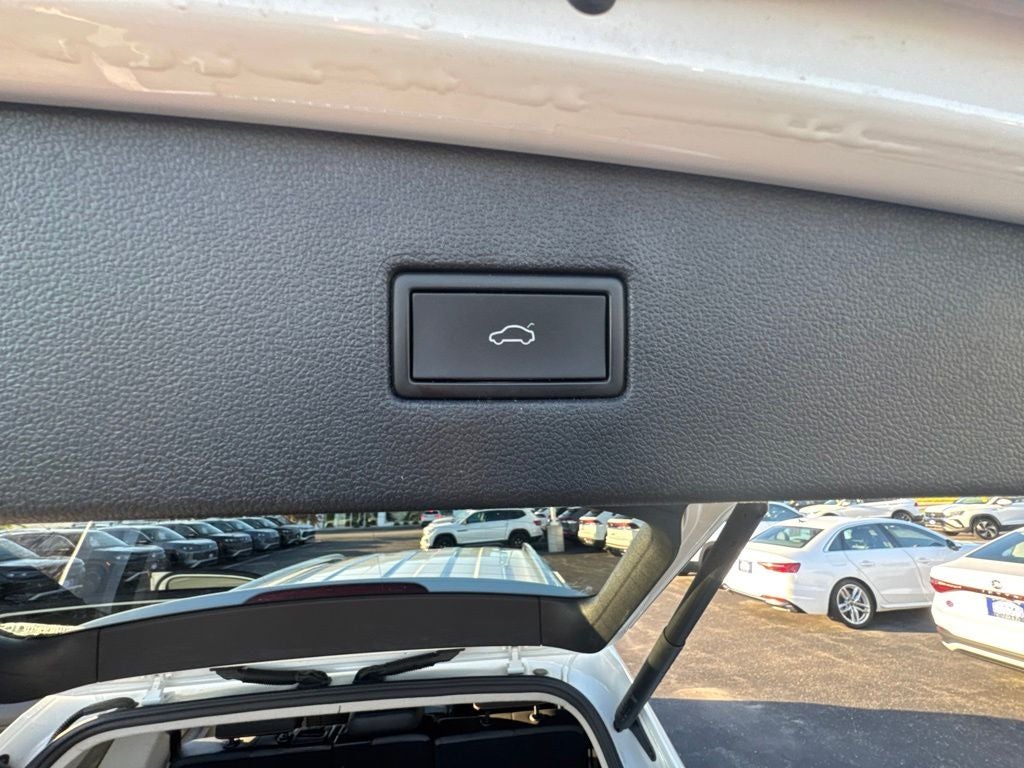 2024 Volkswagen Tiguan 2.0T Wolfsburg Edition