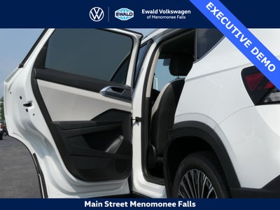 2025 Volkswagen Taos 1.5T SE Black