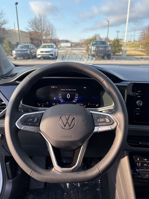 2026 Volkswagen Taos 1.5T SE Black