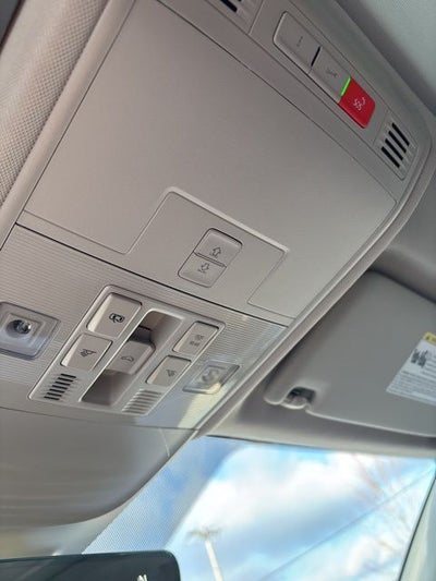 2026 Volkswagen Taos 1.5T SE Black