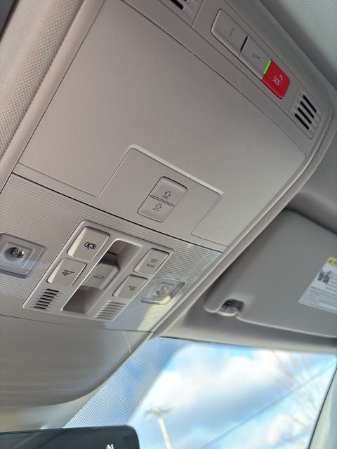 2026 Volkswagen Taos 1.5T SE Black